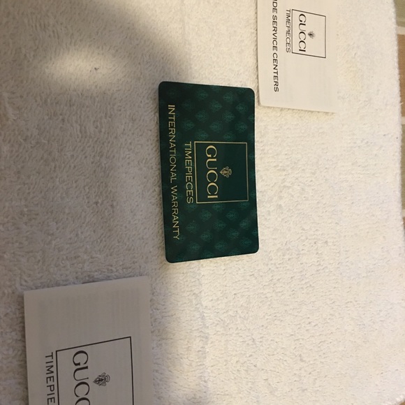 Woman Gucci Watch - Picture 10 of 11